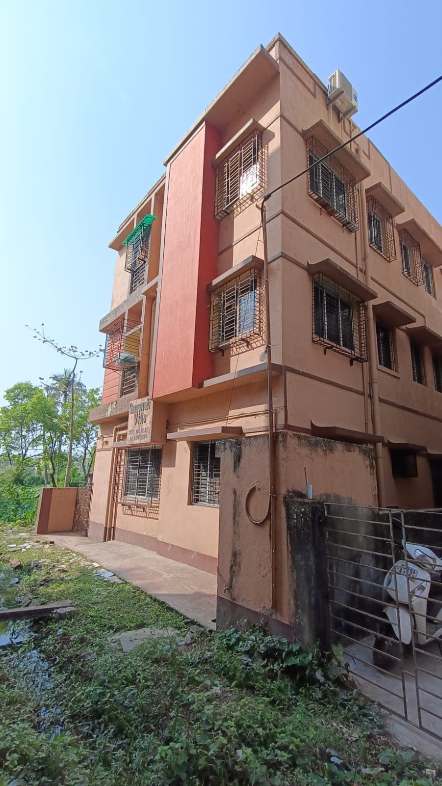 2 BHK Flat for Sale Near Khudghat Metro | 620 Sq.Ft. | 2nd Floor | Mahatma Gandhi Road | ₹17 Lakhs
