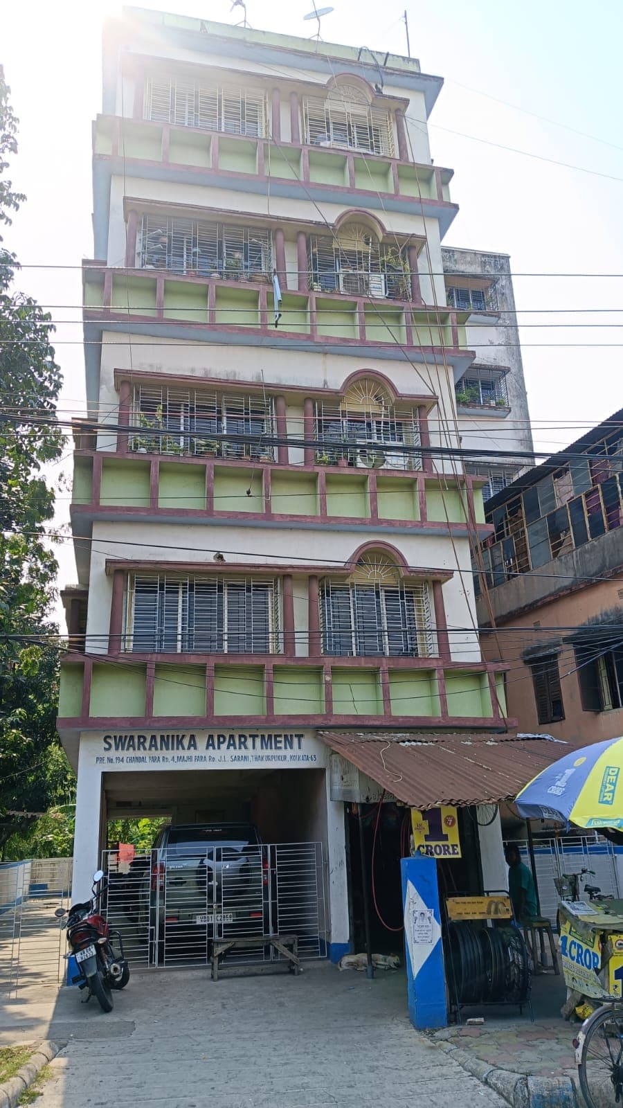 Spacious 2 BHK Flat for Sale in Thakurpukur | 900 Sq.Ft. | 3rd Floor | ₹19 Lakhs